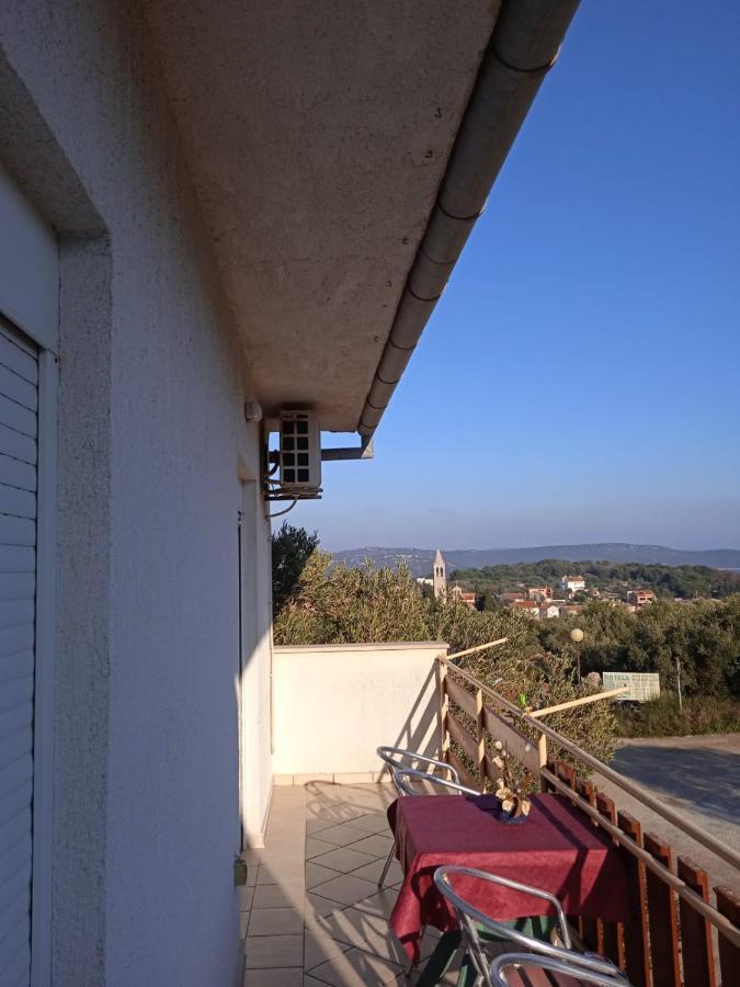 Apartments Irena Božava Extérieur photo