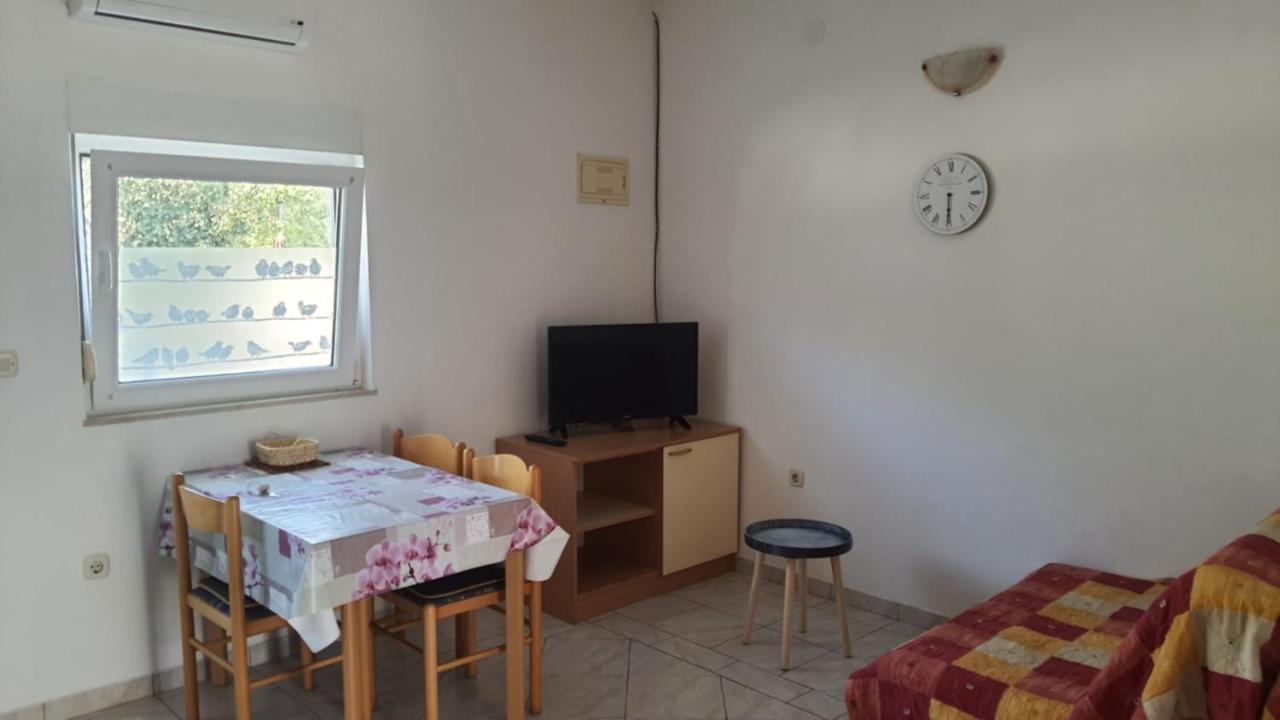 Apartments Irena Božava Extérieur photo