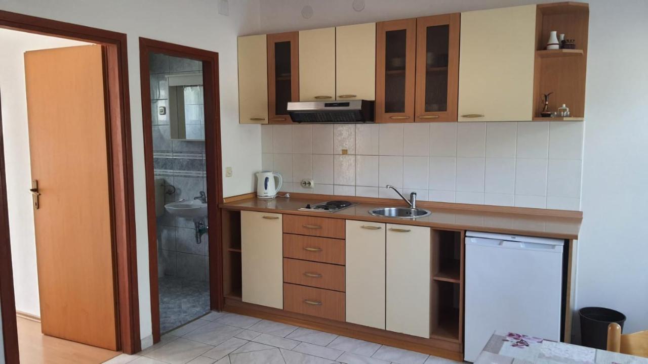 Apartments Irena Božava Extérieur photo