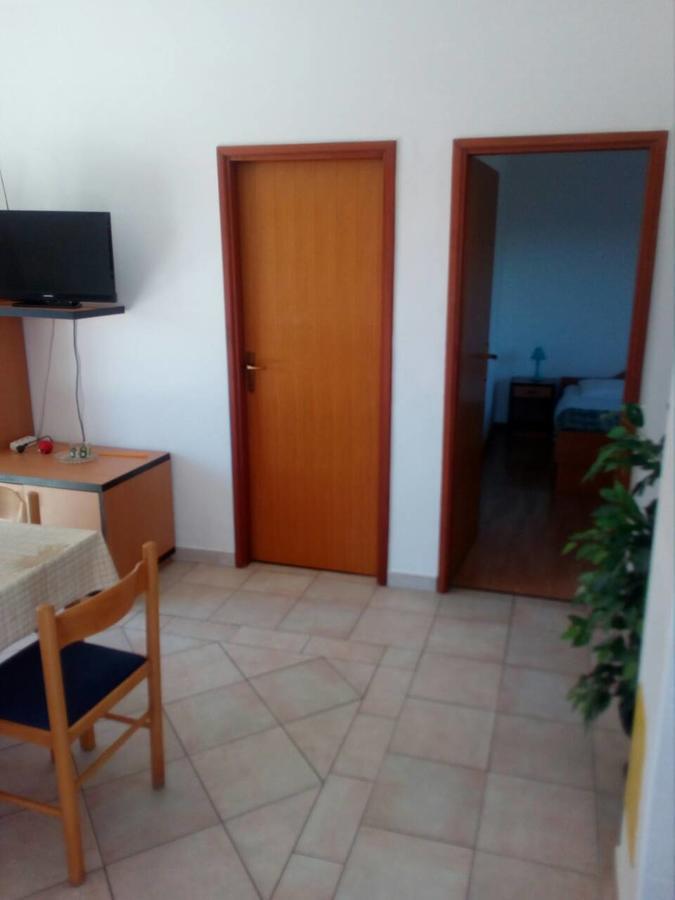 Apartments Irena Božava Extérieur photo
